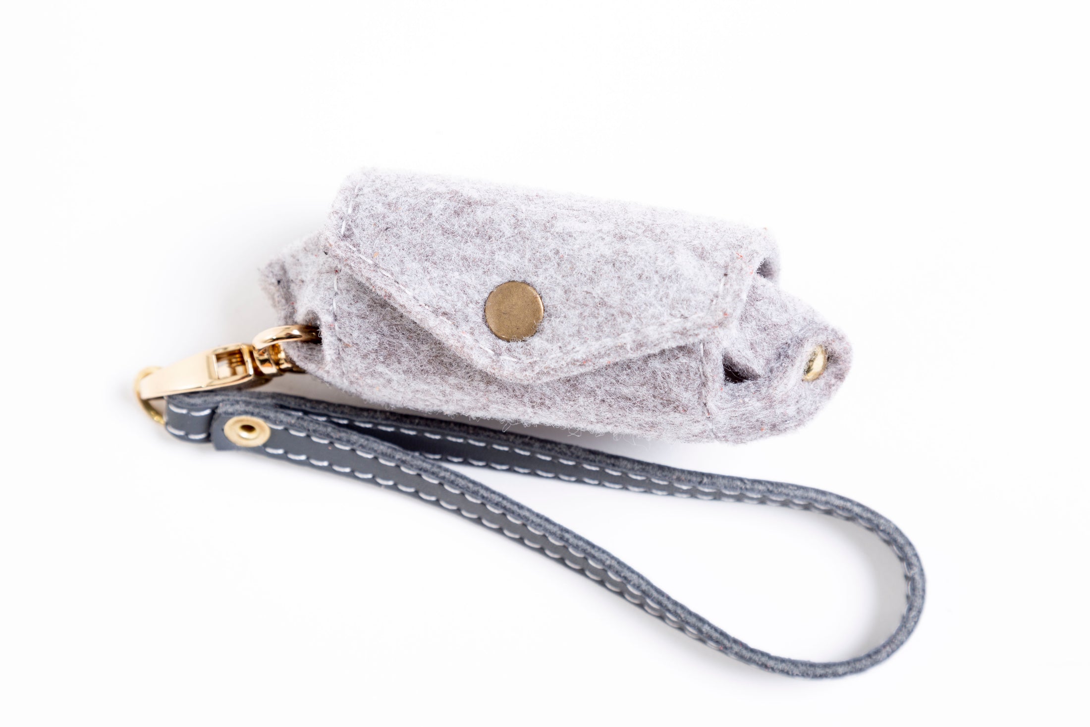 NufNuf Poo Bag Holder.